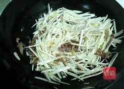 茭白炒肉的做法图解6