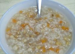 杂粮蔬菜粥（麦仁小米胡萝卜粥）