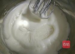 菠菜泥戚风蛋糕的做法图解13