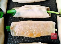 猪肉大葱锅贴的做法图解7