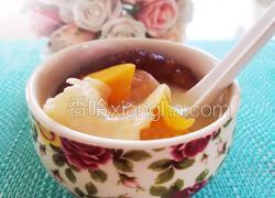 花胶参海木瓜牛奶甜汤