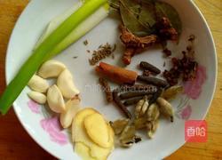 红烧肘子的做法图解1