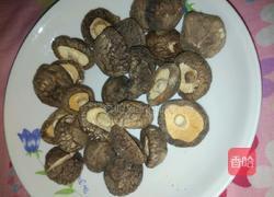 糖醋香菇豆豉炒鱼丝的做法图解1