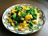 菠菜炒鸡蛋