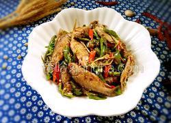 辣椒炒小鱼