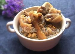 黄豆炖猪脚