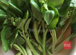 土猪肉炒菜苔的做法图解1