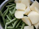 豆角土豆五花肉焖面的做法[图]