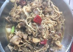 爆香金针肥牛