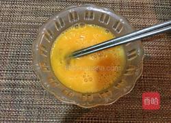 胡萝卜丝炒鸡蛋的做法图解2
