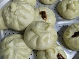 刚学做包子