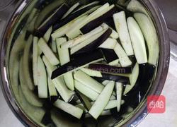 肉沫茄子的做法图解1