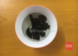 五彩砂锅汤面的做法图解2