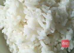 酱油炒饭的做法图解3