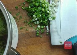 芹菜猪肉饺子的做法图解6