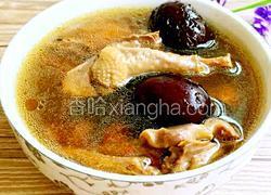 莲子红枣鸽子汤