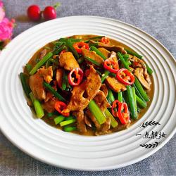 韭花炒猪肝的做法[图]