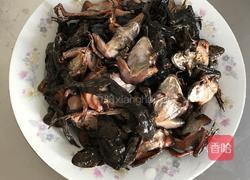 蛤蟆炖土豆的做法图解2