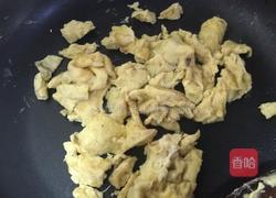 西葫芦鸡蛋打卤面的做法图解1
