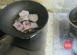 鱼骨豆腐汤的做法图解2