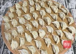 黄蘑芹菜猪肉饺子的做法图解14