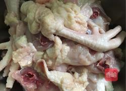 香菇炖鸡的做法图解1