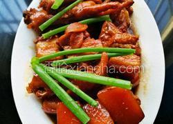 红烧鸡爪五花肉