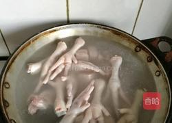 红烧鸡爪五花肉的做法图解2