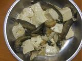 泥鳅豆腐汤