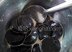 炼奶黑凉粉