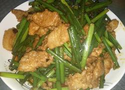 韭菜苗炒肉片
