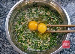 韭菜鸡蛋饼的做法图解5