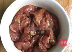 莴笋炒肉的做法图解2