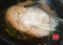 笨鸡蛋黑椒牛肉炒福建米粉的做法图解7