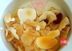 广式海底椰南北杏仁冰糖水的做法图解2