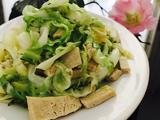 卷心菜清炒冻豆腐