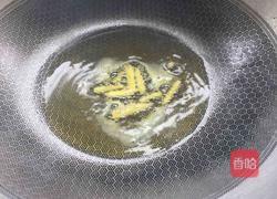 素炒玉米笋蚕豆的做法图解4