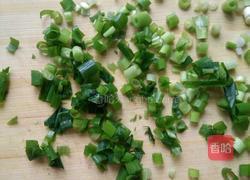 鸡蛋葱花饼的做法图解1