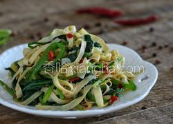 菠菜拌豆皮
