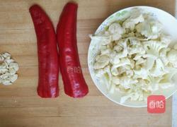 酸辣土豆和丝炒菜花的做法图解1