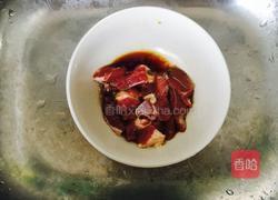 简易菜-瘦肉炒菜心的做法图解1