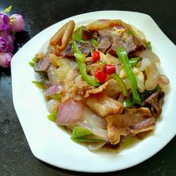 青椒洋葱炒牛杂的做法[图]