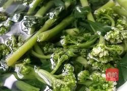 （野菜）炒香果健消片的花花的做法图解2
