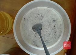 豆沙果仁酸奶冰棍的做法图解3