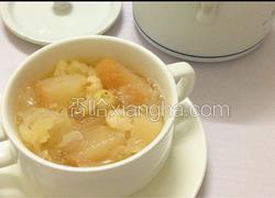川贝雪梨炖银耳