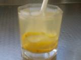 冰柠檬水