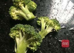 西兰花玉米蛋的做法图解3