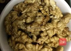 红枣核桃芝麻豆浆的做法图解2