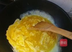 秋葵炒鸡蛋的做法图解3