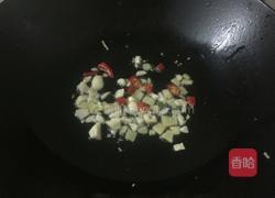 油豆腐炒肉片的做法图解3